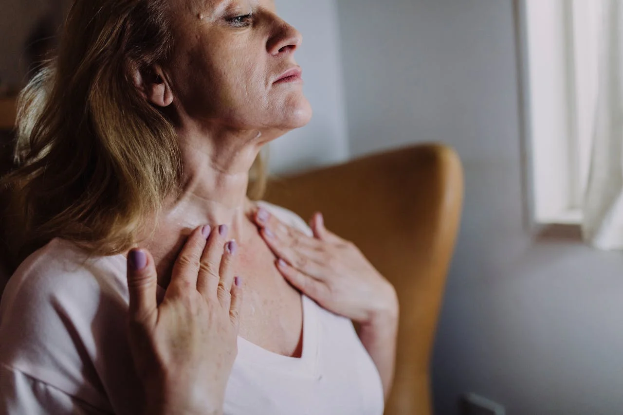 Neck Tightening: Non-Surgical Solutions for Neck Lines & Sagging