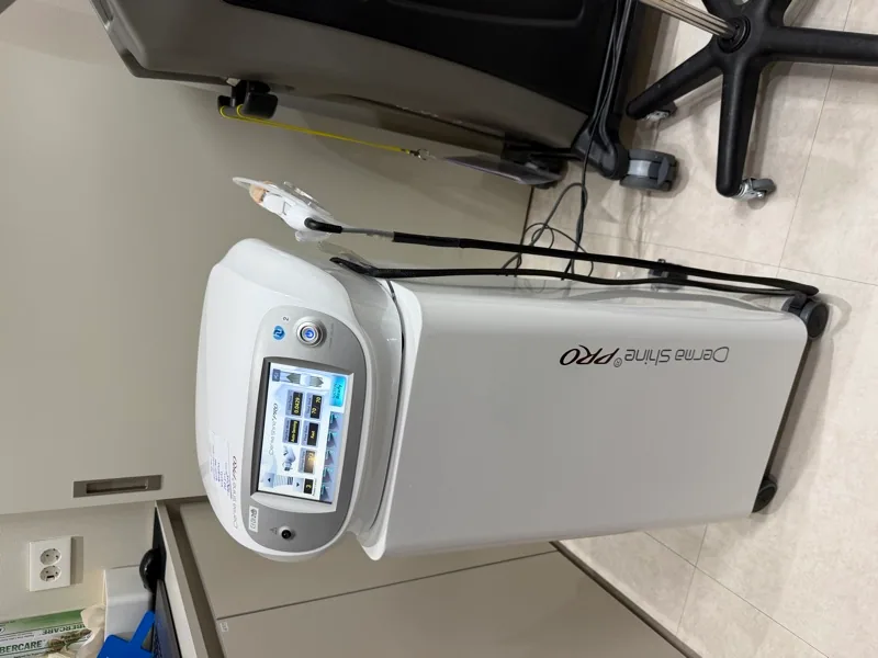 Derma Shine — photo 1